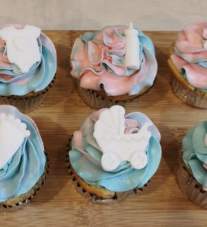 Genderreveal baby cupcakes