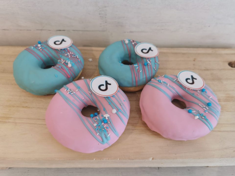 Tik Tok Donuts - Enjoy-Cakes