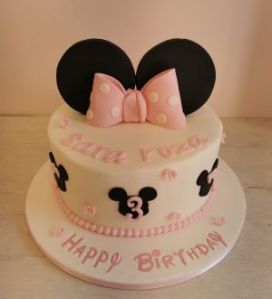 Minnie Mouse taart roze