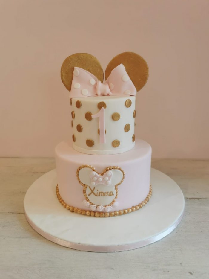 Gold Minnie mouse cake