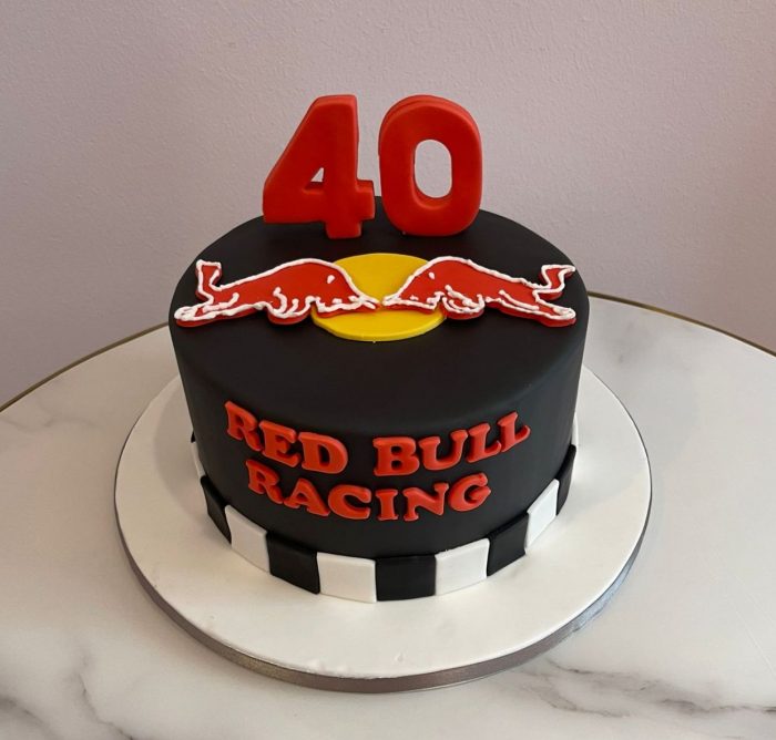 Red bull racing taart