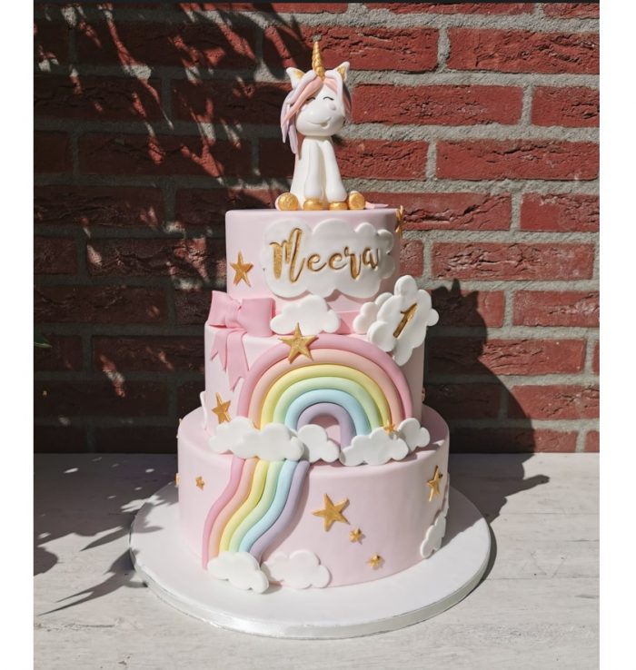 Unicorn regenboog taart