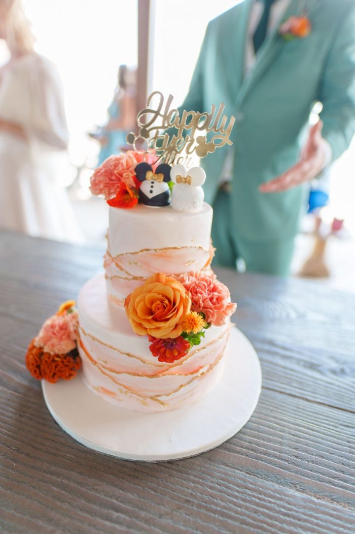 Orange marble cake with flowers