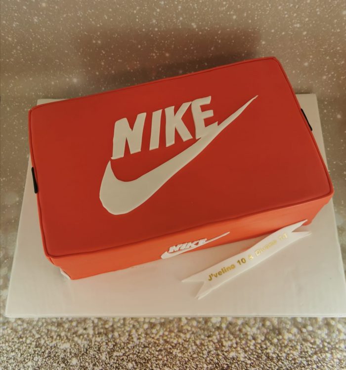Nike schoenendoos taart
