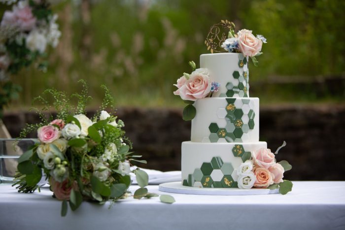 Hexagon green weddingcake