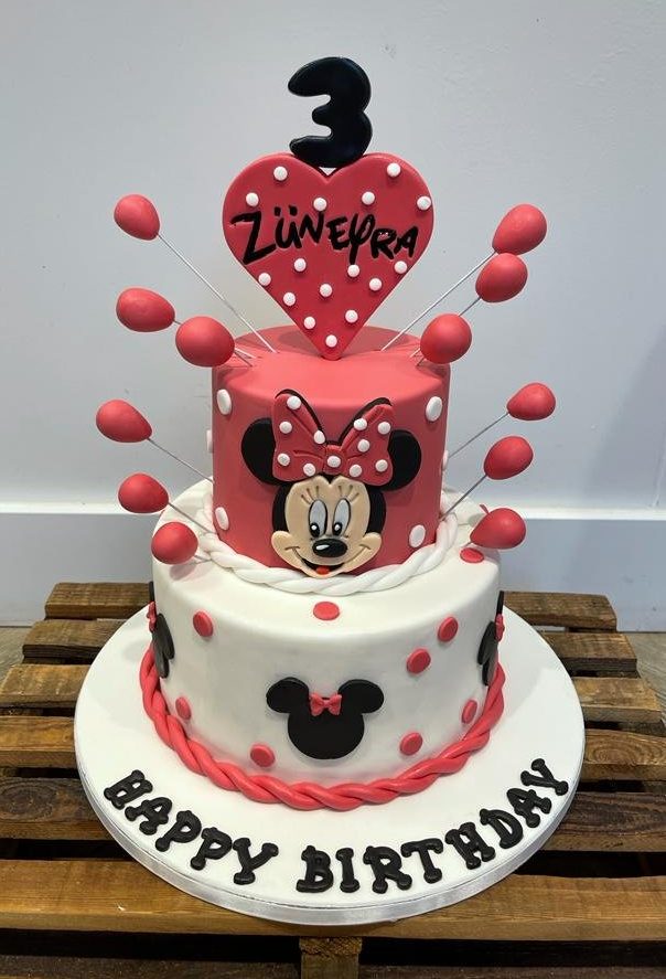 Minnie mouse fondant verjaardagstaart