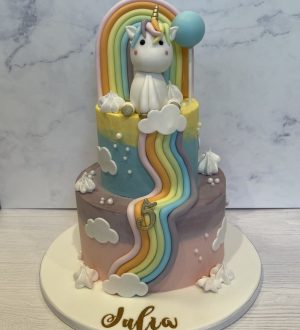 Unicorn creme taart