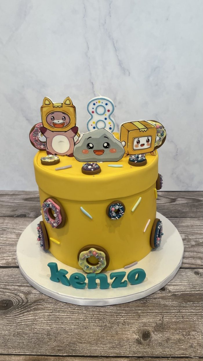 Lankybox cake