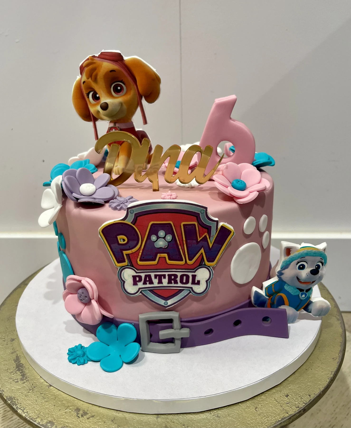 Paw patrol Sky met bloemen Paw patrol Sky met bloemen