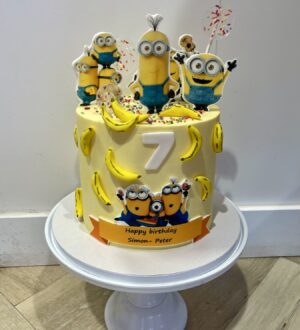 Minions banana taart Minions banana taart