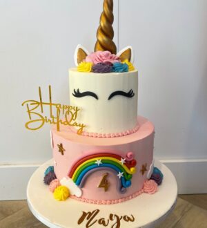 unicorn regenboog met roos taart