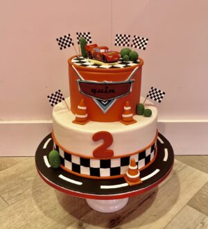cars mcqueen race taart cars mcqueen race taart