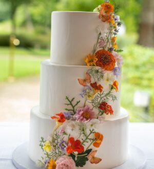 drapperie bruidstaart met gouden rozen drapperie bruidstaart met gouden rozen