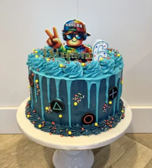 Blauwe roblox creme taart Blauwe roblox creme taart