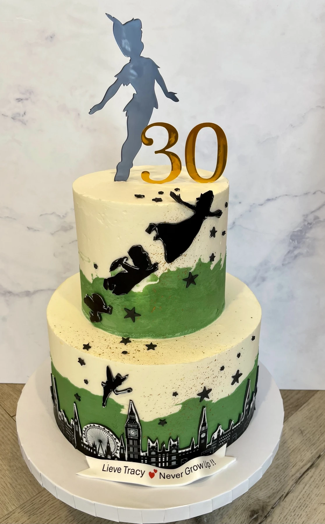 Peter pan groene silhouette taart Peter pan groene silhouette taart