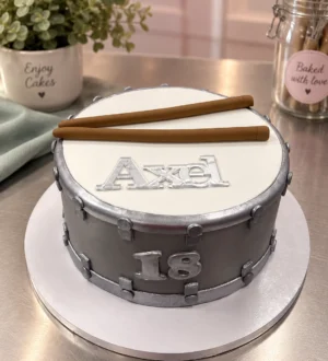 Drumstel taart met drumstokken