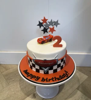 Cars race taart met sterren Cars race taart met sterren